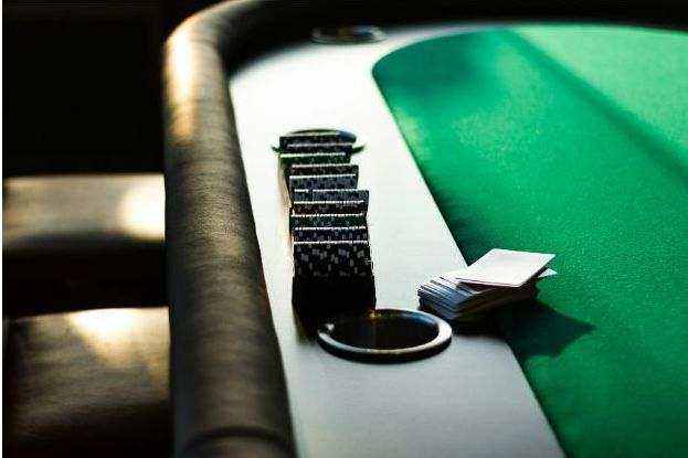 Pool and lounge